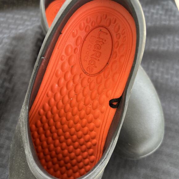 Crocs On The Clock Work Clogs Womens Size 9 Black Slip Resistant Slip On Shoes - Picture 3 of 6